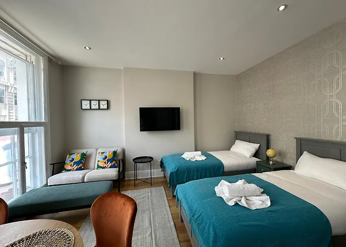 Modern Flat In Central London